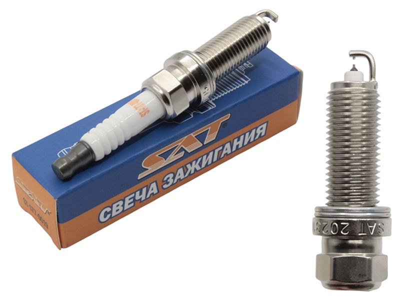 SAT Свеча зажигания Nissan Qashqai 13-22 / Serena 10-19 (MR20DD/M5R402)