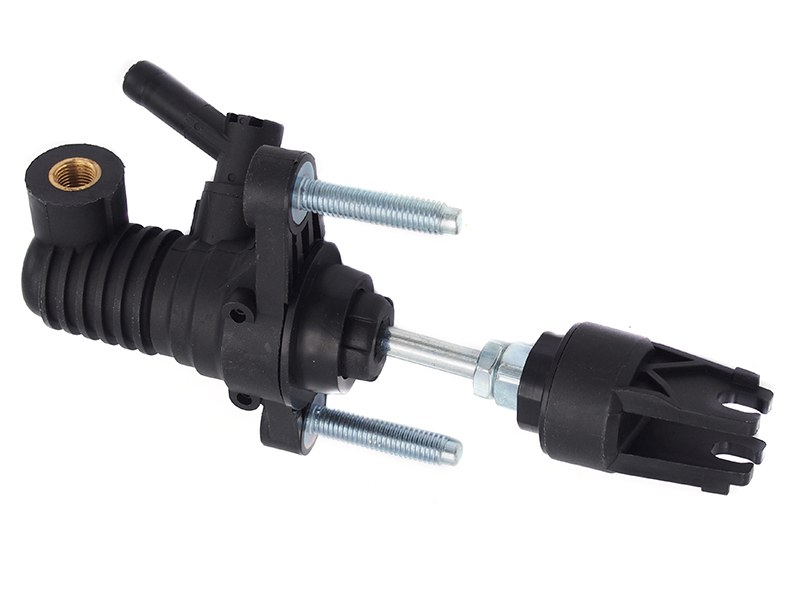 SAT Цилиндр сцепления главный Toyota Hilux Pick Up 04-20 / Fortuner 04-20 1KDFTV;1TRFE;2KDFTV;2TRFE;5LE