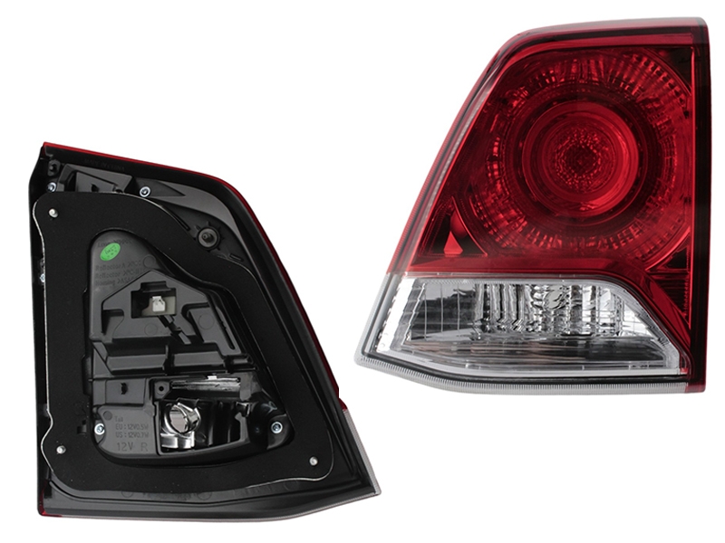 SAT Фонарь в крышку багажника Toyota Land Cruiser (J200) 12-15 (Справа)