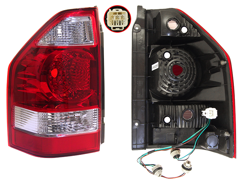 SAT Фонарь задний Mitsubishi Pajero 02-06 (Слева)