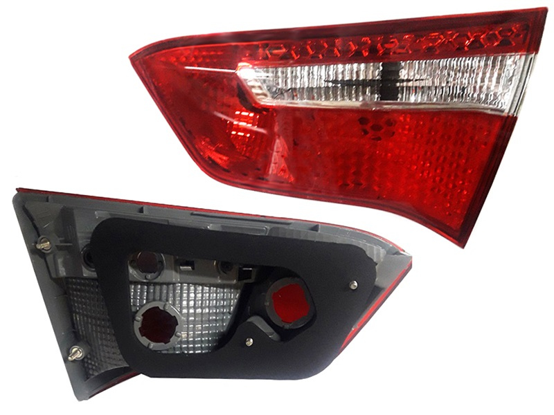 SAT Фонарь в крышку багажника Kia Rio 11-15 (Справа/ 4D SED)