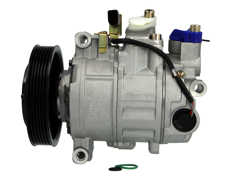SAT Компрессор кондиционера Audi A4 04-15 / A5 07-16