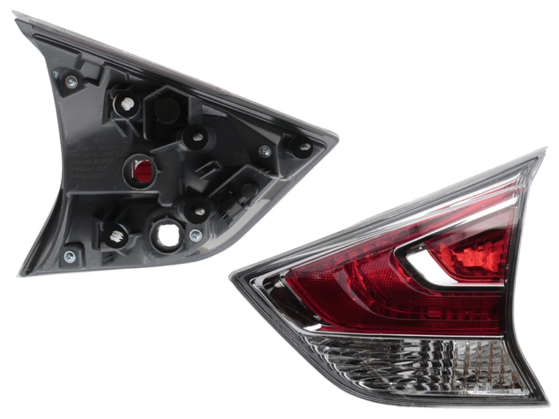 SAT Фонарь в крышку багажника Nissan X-Trail 13-17 (Справа)